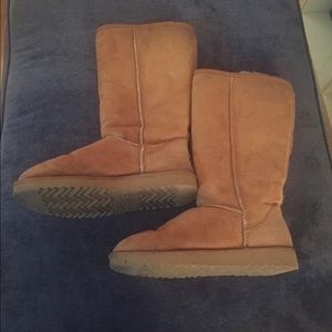 Ugg Australia classic tall chestnut size 10