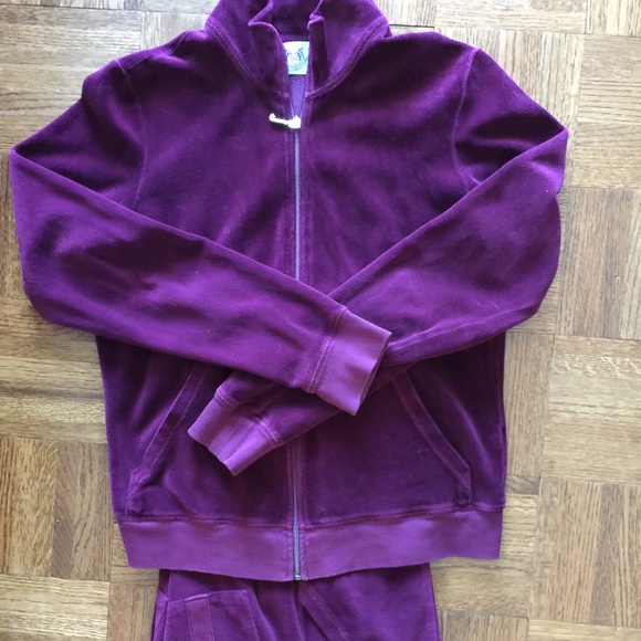 Juicy couture burgundy leisure set