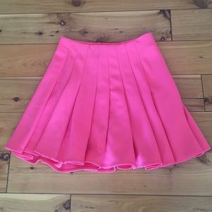 Pink pleated skirt
