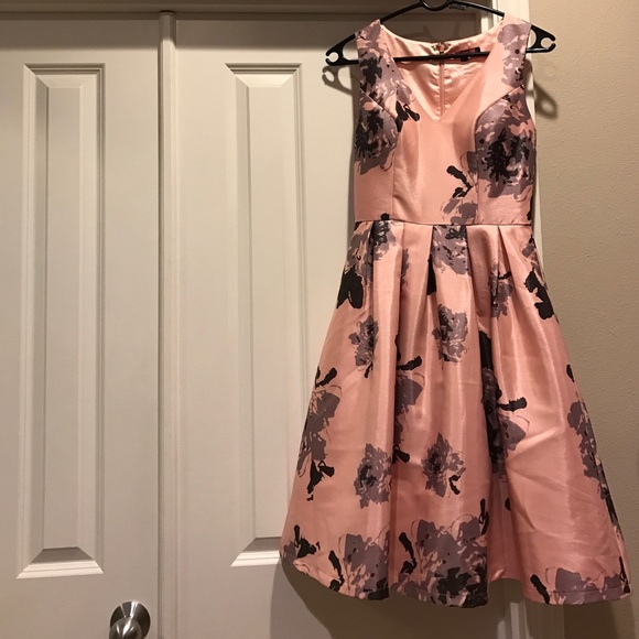 Gorgeous Chi Chi London Dress - Picture 3 of 4