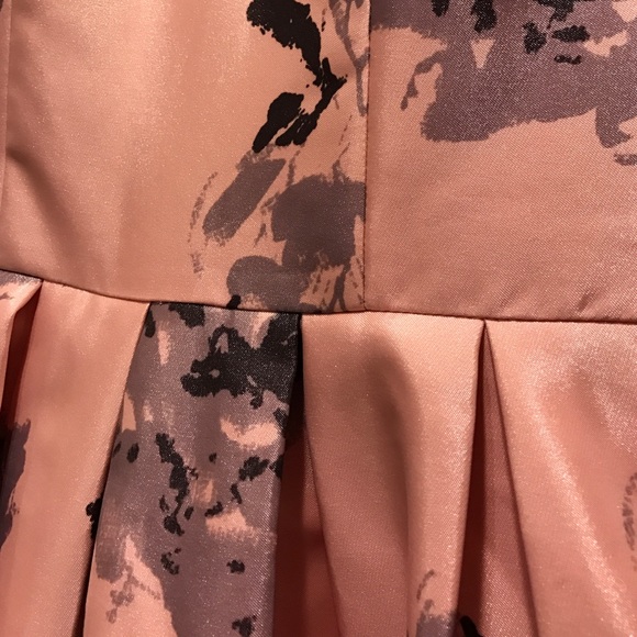 Gorgeous Chi Chi London Dress - Picture 4 of 4