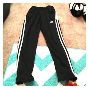 adidas M youth soccer pants ; very good condition