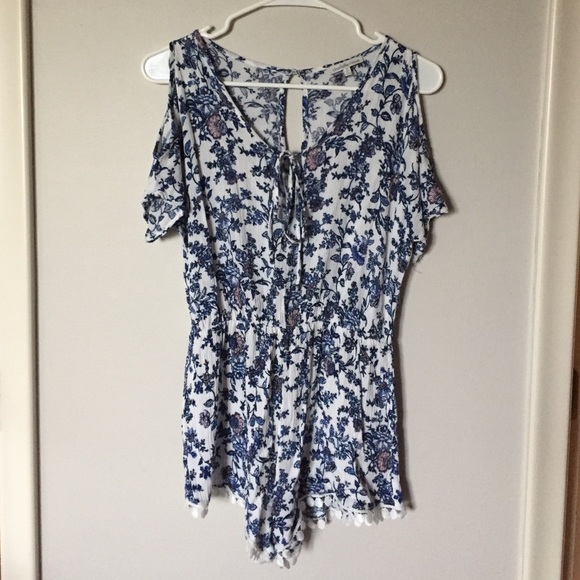 Short sleeve romper
