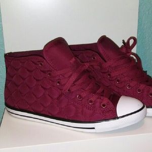 Burgundy converse sneakers