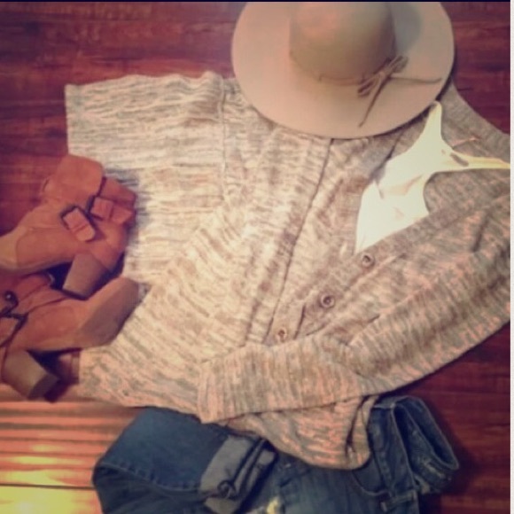 FP Beverly Cardi - Picture 3 of 4