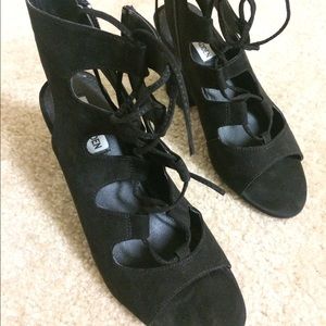 Steve Madden lace up heels