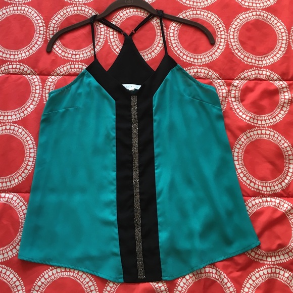 💚 Green Racerback Tank w/ Beading - Picture 5 of 6