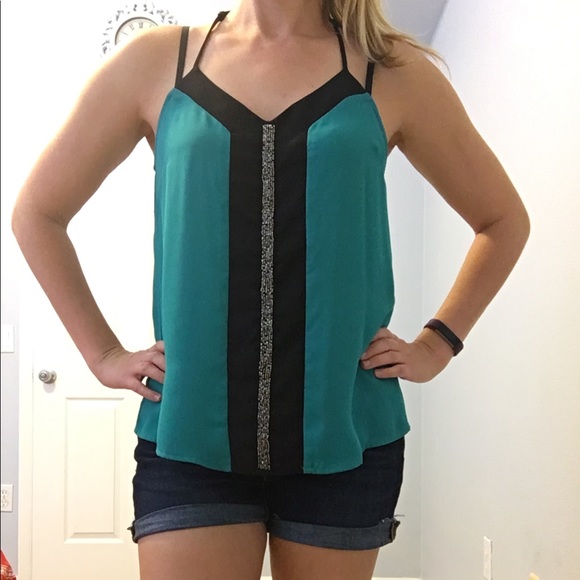 💚 Green Racerback Tank w/ Beading - Picture 2 of 6