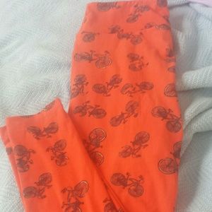 OS Lularoe leggings