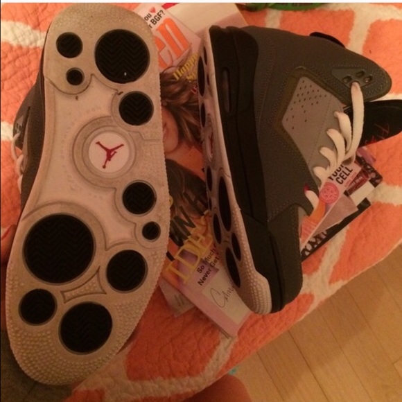 JORDANS - Picture 2 of 3