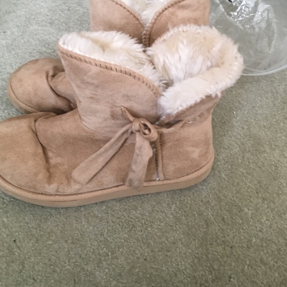 Short ankle boots - Picture 1 of 1