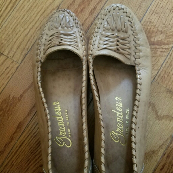 Cute tan moccasins!