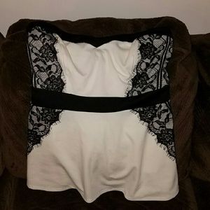 Women's strapless blouse