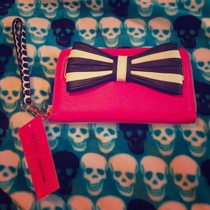 Betsey Johnson wristlet