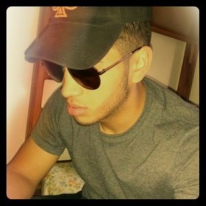 Meet your Posher, Jason