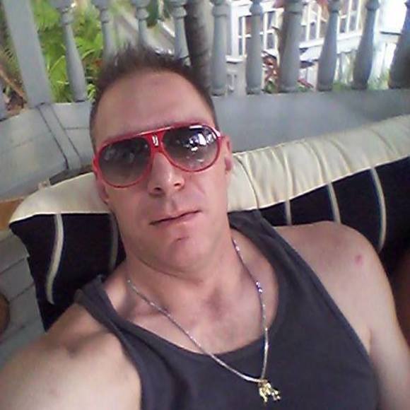 Meet your Posher, Dominic - Picture 1 of 1