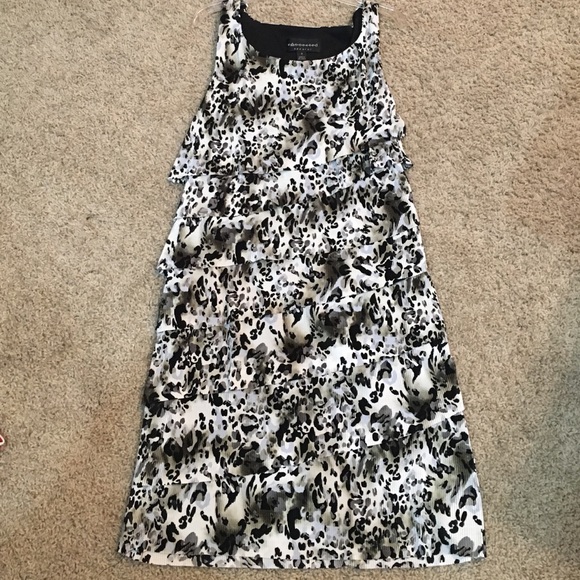 Sleeveless dress, zebra colors