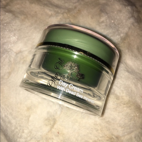 Day Cream with Dead Sea Minerals🌿