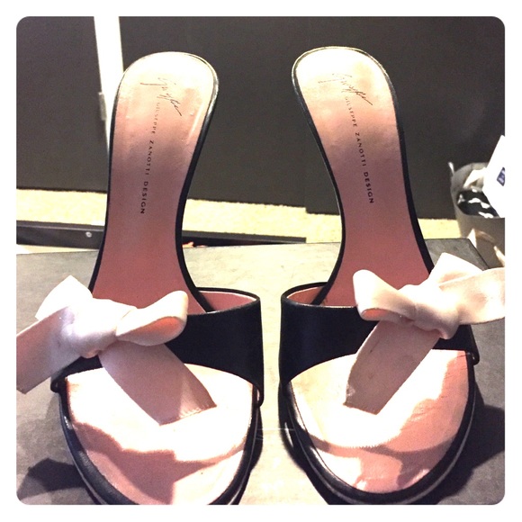 Authentic Vicini Giuseppe Zanotti shoes - Picture 1 of 4