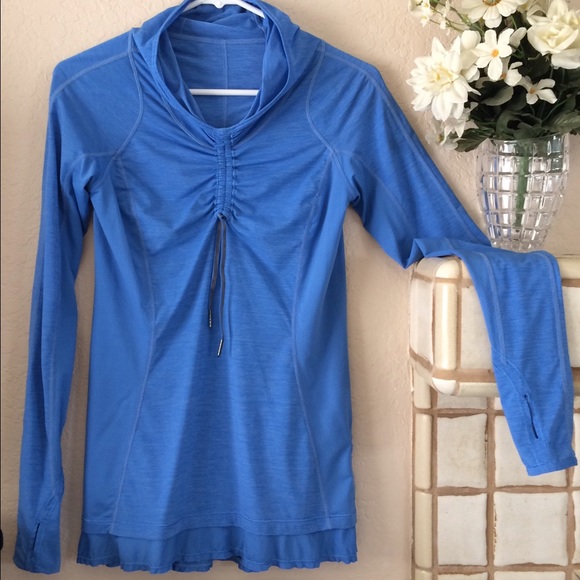 LuluLemon lightweight pullover hoodie