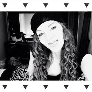 Meet your Posher, Mikayla