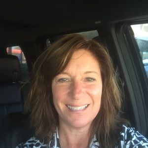 Meet your Posher, Leigh