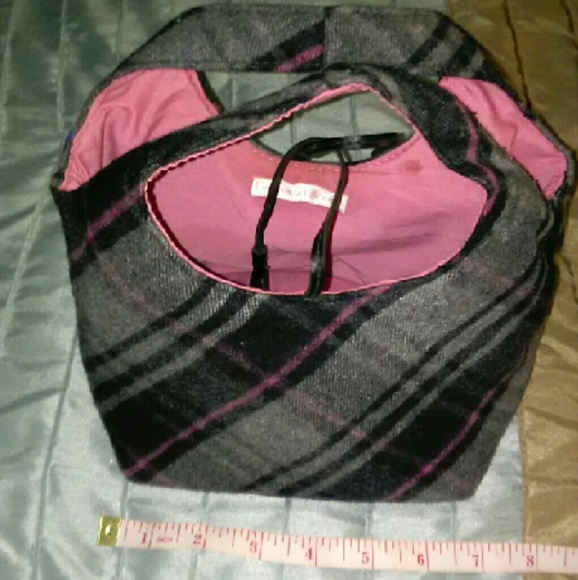 Victoria's Secret Handbags - Vintage Victoria's Secret Bag Perfect for Gifts!