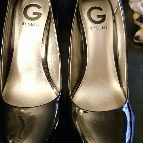 Black patent leather pumps, worn once!