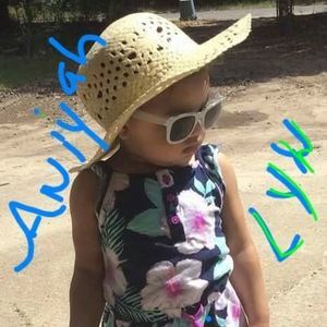 Meet your Posher, Lyn