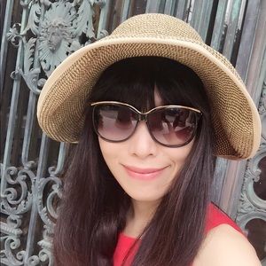 Meet your Posher, Grace