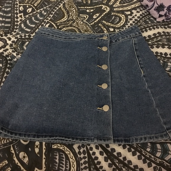 Bullhead jean skirt