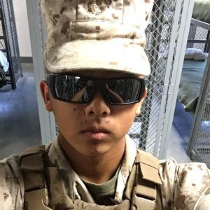 Meet your Posher, Vang