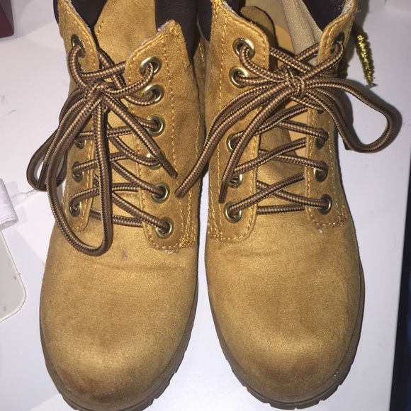 brown boots!