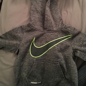 2T Nike sweatshirt