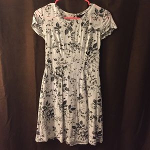 Adorable Printed Dress!