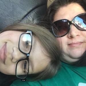 Meet your Posher, Mel