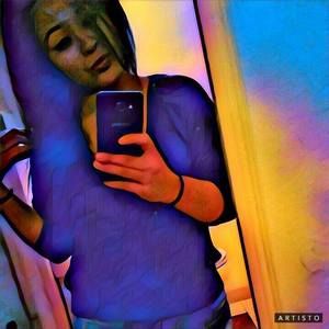 Meet your Posher, Nessa