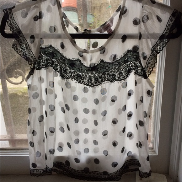 Black & white lace blouse