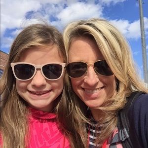 Meet your Posher, Regenea