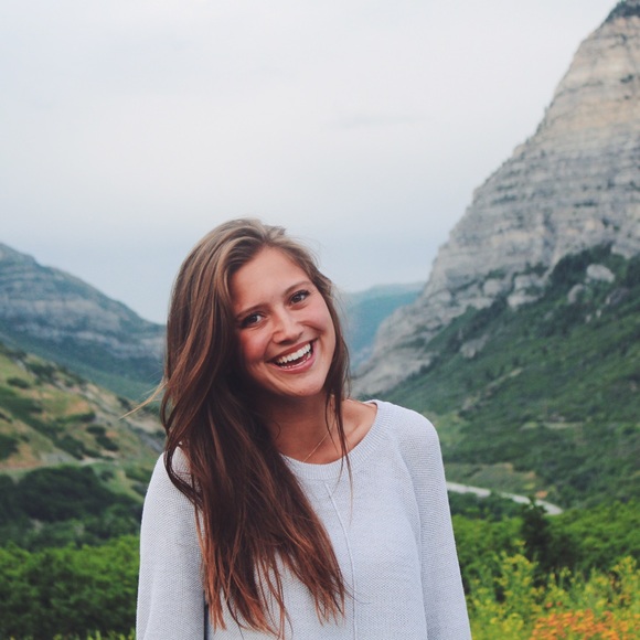 Meet your Posher, Whitney - Picture 1 of 1