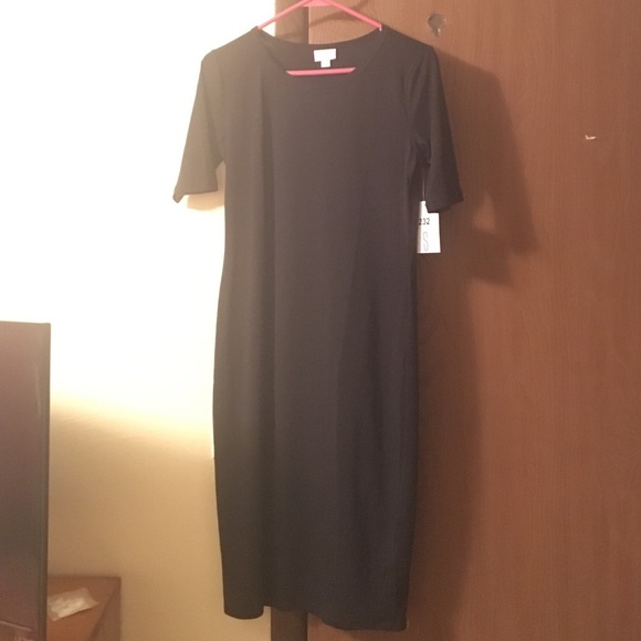 LuLaRoe Julia Small Black