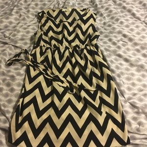 Black and Cream chevron maternity tunic