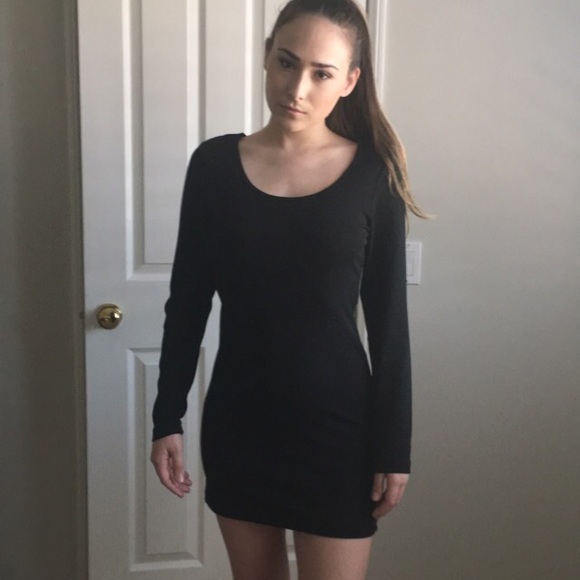 Black long sleeve dress