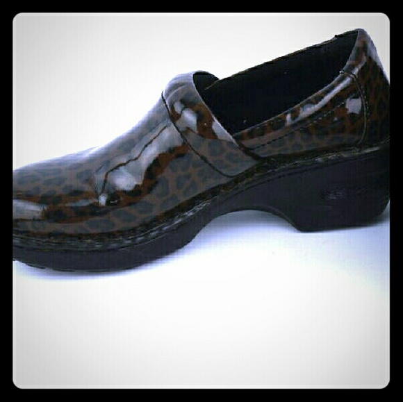 BOC Cheetah Peggy Clogs