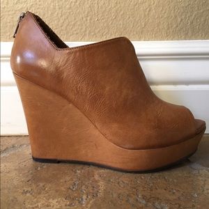 Brown Wedges