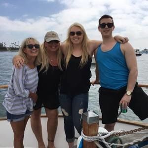 Meet your Posher, Leah