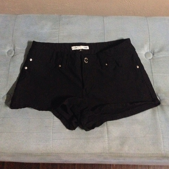Black cotton/nylon short