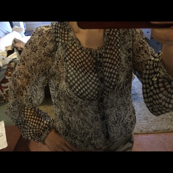 Black & white blouse