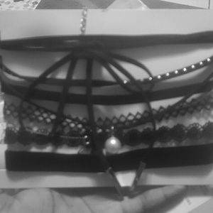 Chocker set