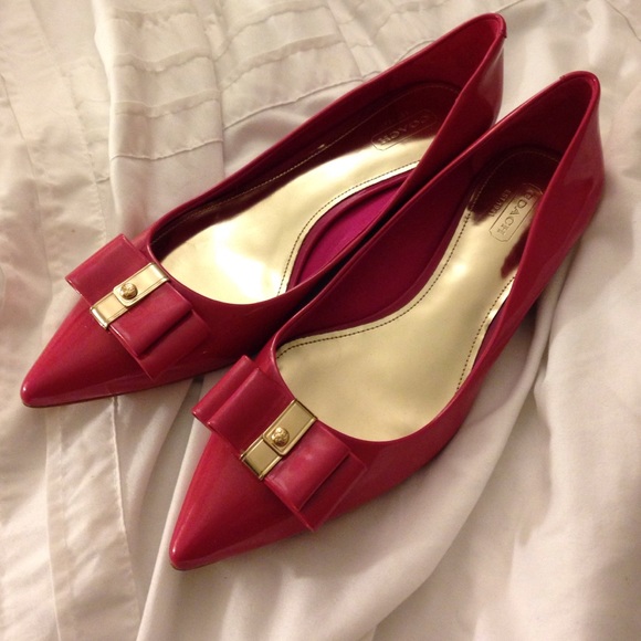 Coach 8 Kitten Heels!